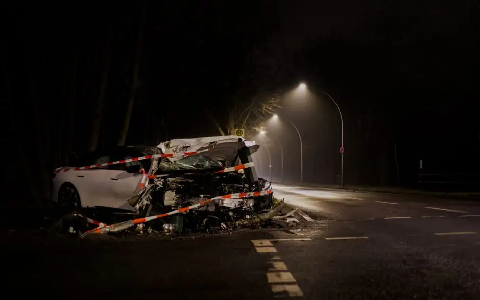 Buczek: karambol czterech aut, trzy osoby w szpitalu