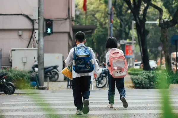 Konkurs „Odblaskowa Szkoła” – zaproszenie dla szkół z powiatu łaskiego